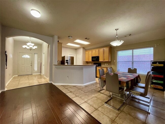 12347 Carmel Dale Ln in Houston, TX - Foto de edificio - Building Photo