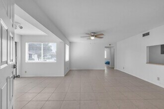 4737 Sable Pine Cir in West Palm Beach, FL - Building Photo - Building Photo