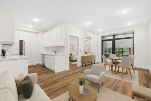 199 E Post Rd in White Plains, NY - Building Photo