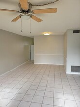 2464 Australia Way E in Clearwater, FL - Building Photo - Building Photo