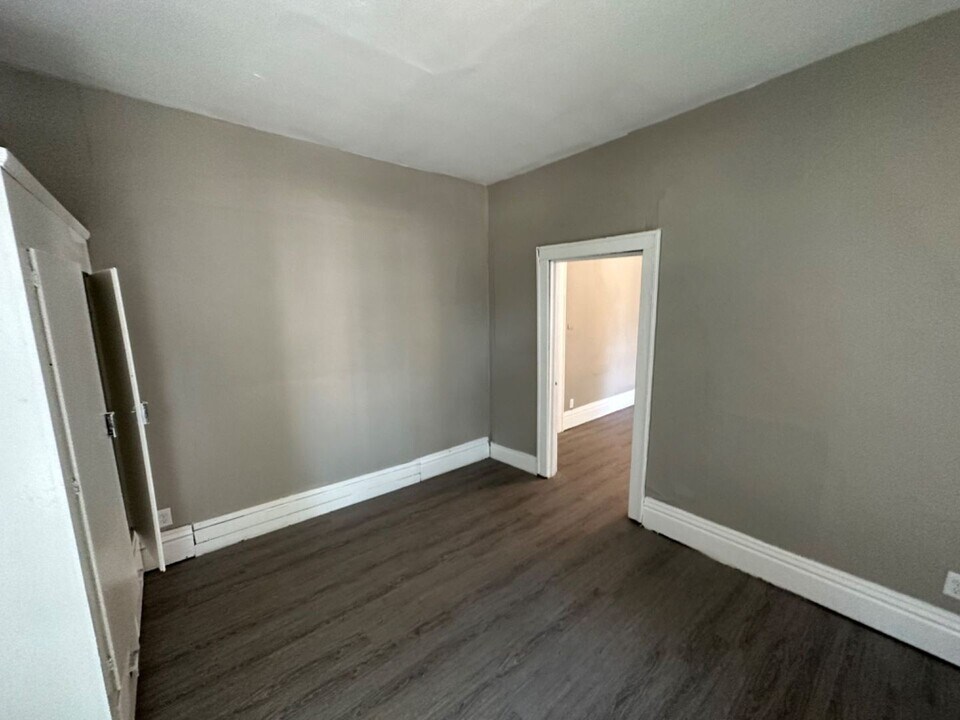 743 S 24th St in Milwaukee, WI - Building Photo