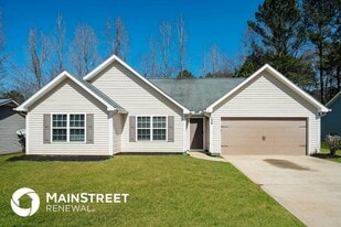 134 Mineral Springs Ln in Newnan, GA - Building Photo