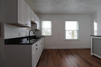 154 Tremont St, Unit 2 in Newton, MA - Building Photo - Building Photo