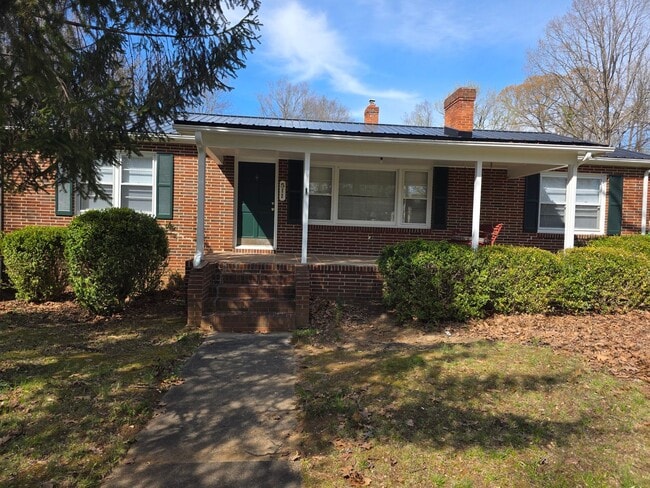 511 Jeanette Ave in High Point, NC - Building Photo - Building Photo