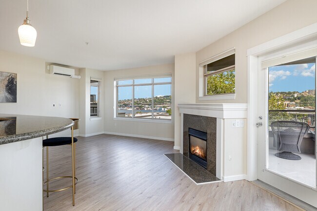 900 Aurora Ave N, Unit Ste S501 in Seattle, WA - Foto de edificio - Building Photo