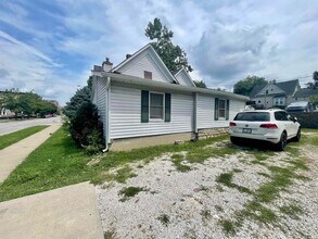 200 E 2nd St in Bloomington, IN - Foto de edificio - Building Photo