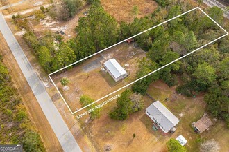1093 Timber Landing Rd in Brunswick, GA - Building Photo - Building Photo