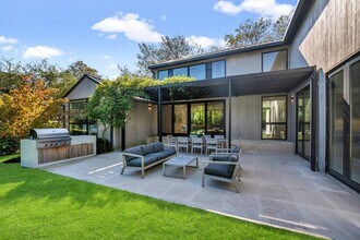 60 Gansett Ln in Amagansett, NY - Building Photo - Building Photo