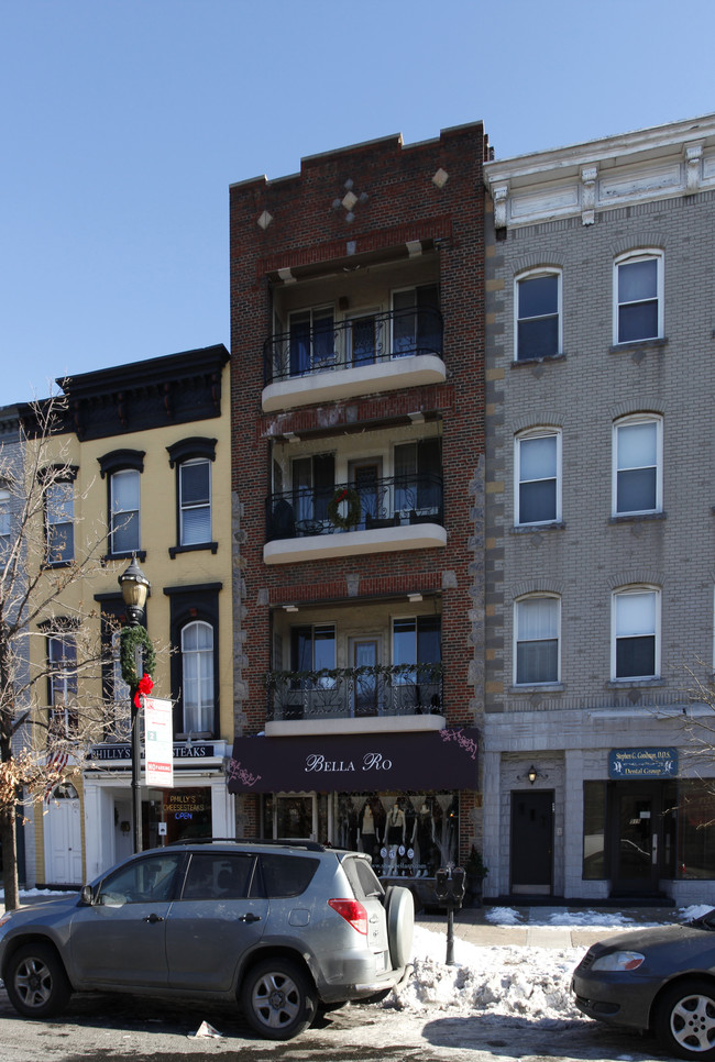 521 Washington St in Hoboken, NJ - Foto de edificio - Building Photo