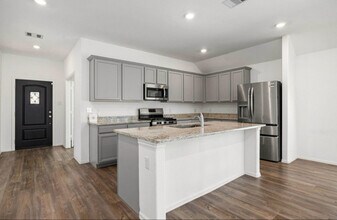 11222 Stirton Dr in Tomball, TX - Building Photo - Building Photo