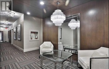 35-2135 Hollywood Ave in Toronto, ON - Building Photo - Building Photo