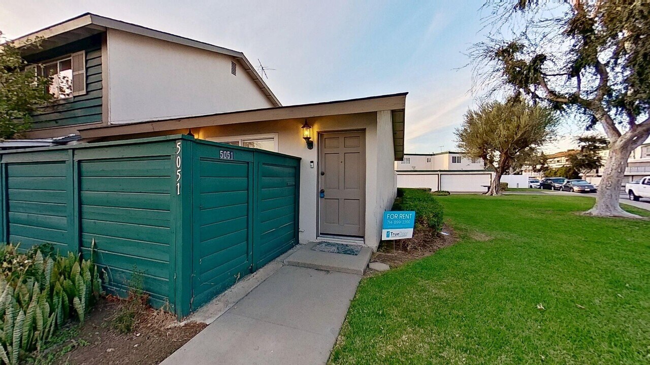 5051 Argyle Dr in Buena Park, CA - Building Photo