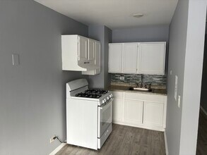 1930 S Cicero Ave in Cicero, IL - Foto de edificio - Building Photo