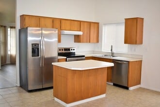 13102 NE 76th Way in Vancouver, WA - Building Photo - Building Photo