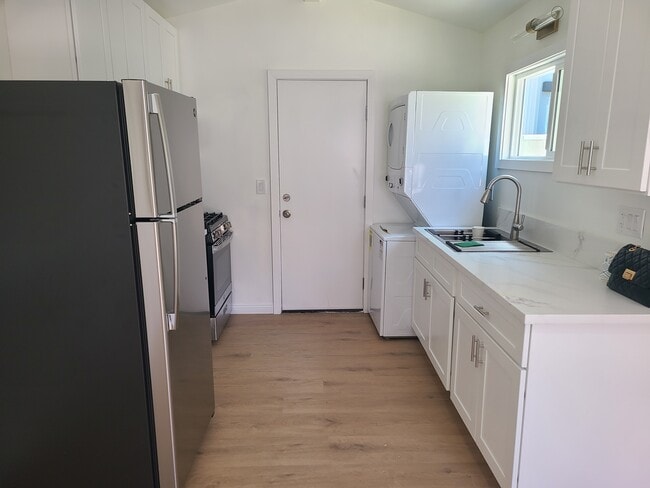 property at 9729 Oak St