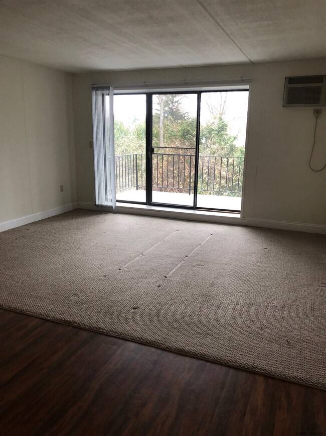 151 Jefferson St-Unit -52H in Saratoga Springs, NY - Building Photo - Building Photo