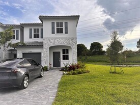 4616 NW 120th Way in Coral Springs, FL - Building Photo