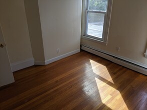 60 Walden St, Unit 2 in Cambridge, MA - Building Photo - Building Photo