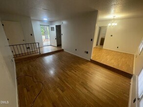 7761 Brookdale Dr, Unit 103 in Raleigh, NC - Foto de edificio - Building Photo