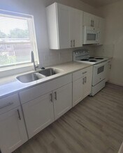 713 W Sam Rayburn Dr in Bonham, TX - Building Photo - Building Photo