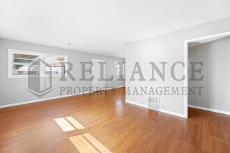 542 S Marcilene Ter in Wichita, KS - Building Photo - Building Photo
