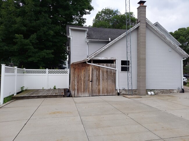 615 Lake St, Unit 617 in Baraboo, WI - Building Photo - Building Photo