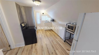 88 Norfolk St in Bangor, ME - Building Photo - Building Photo