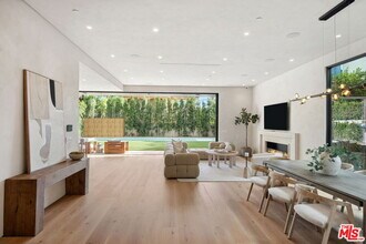 14718 Otsego St in Los Angeles, CA - Building Photo - Building Photo