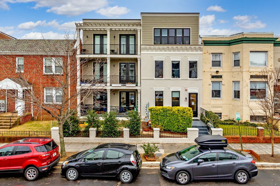 Flats at the Park in Washington, DC - Building Photo