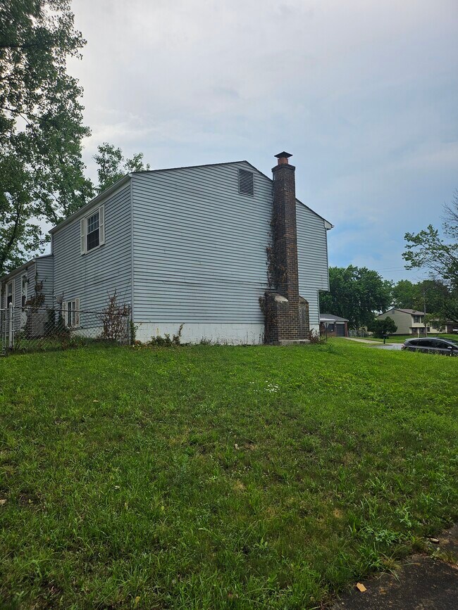 2551 Niantic Dr in Columbus, OH - Building Photo - Building Photo