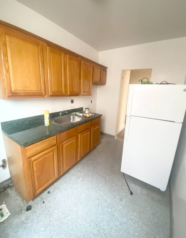 8302 6th Ave in Brooklyn, NY - Building Photo - Building Photo