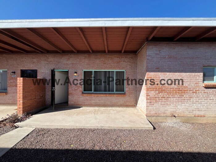 3938 E Poe St in Tucson, AZ - Building Photo