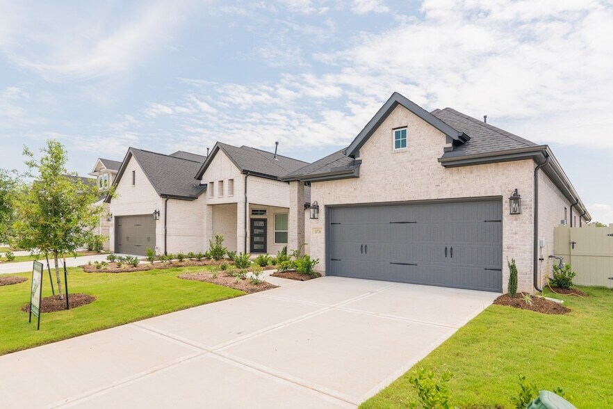 10726 Pine Pink in Conroe, TX - Building Photo