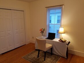 6 Gaston St in Easthampton, MA - Building Photo - Building Photo