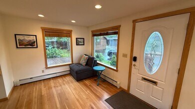 1644 W 11th Ave in Anchorage, AK - Building Photo - Building Photo