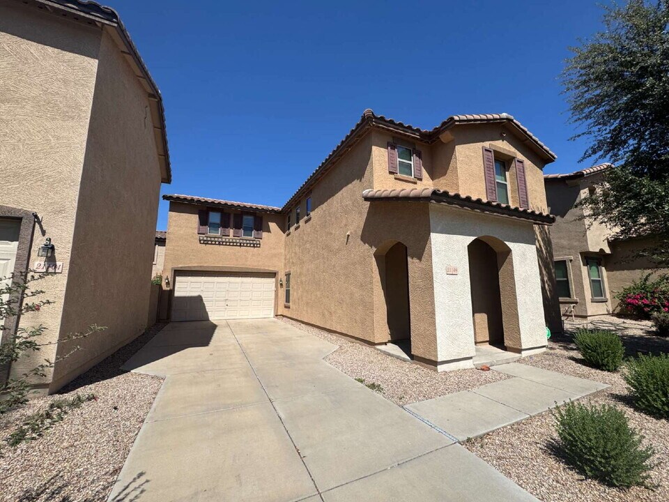 21108 E Pickett St in Queen Creek, AZ - Building Photo