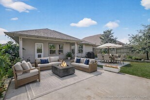 2701 Sagedale Dr in Conroe, TX - Building Photo