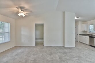 6136 NW 47 Pl in Ocala, FL - Building Photo - Building Photo