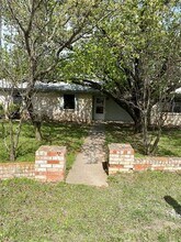 404 McSmith Ct in Granbury, TX - Building Photo - Building Photo