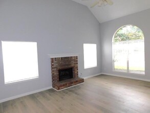 255 Pinewalk Way in Alpharetta, GA - Building Photo - Building Photo