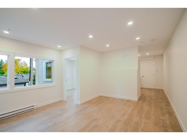 12317 Beecher St in Surrey, BC - Building Photo - Building Photo