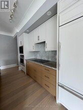 336-336 Spadina Rd in Toronto, ON - Building Photo - Building Photo