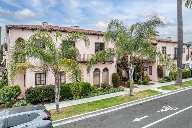 El Cordova Apartments in Long Beach, CA - Foto de edificio - Building Photo