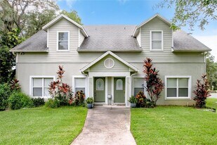 132 Orange Ave in Clermont, FL - Building Photo