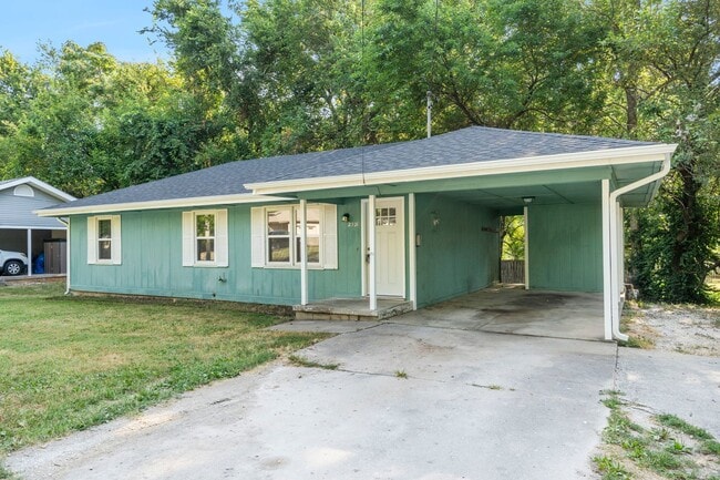 2520 N Prospect Ave in Springfield, MO - Building Photo - Building Photo
