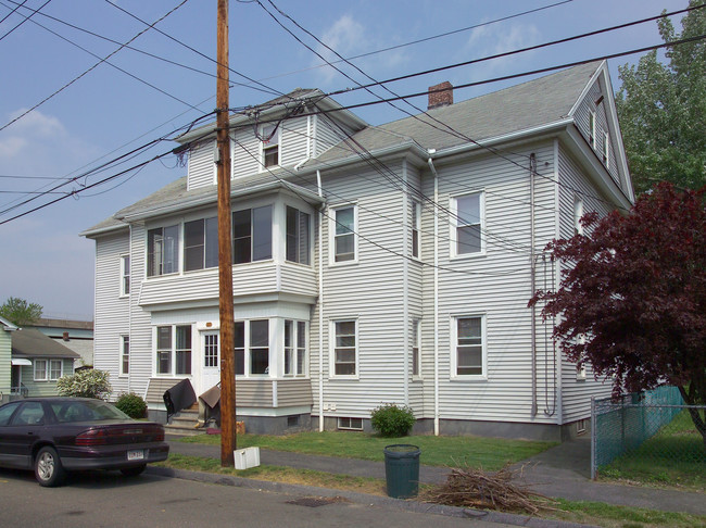 29 Dublin St in Chicopee, MA - Building Photo - Building Photo