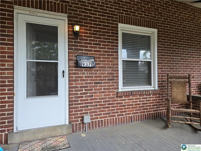 937 S Poplar St in Allentown, PA - Building Photo - Building Photo