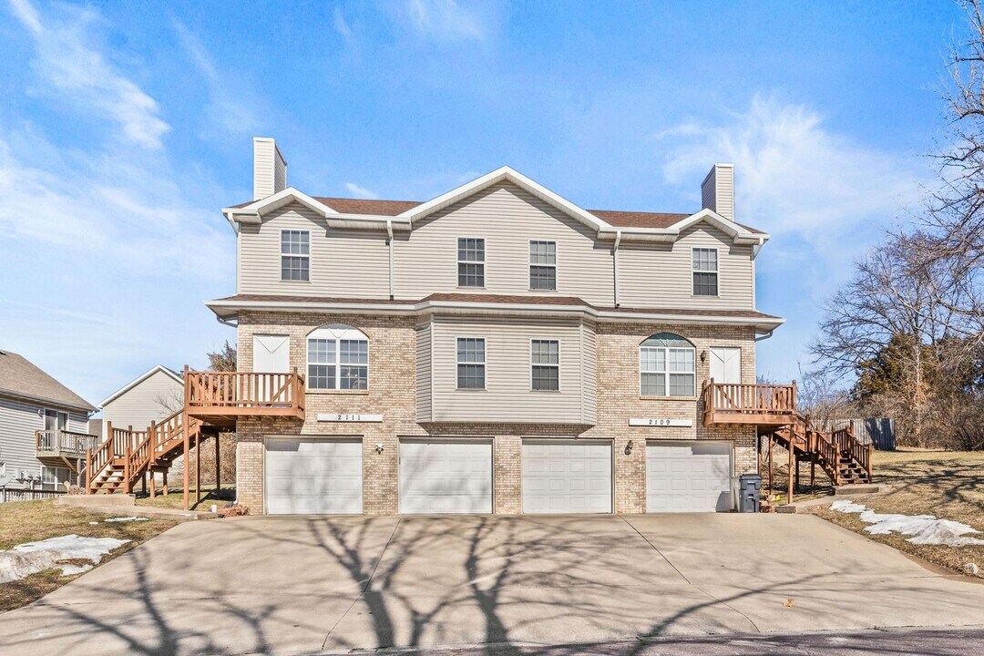 2111-2111 Primrose Dr in Columbia, MO - Building Photo