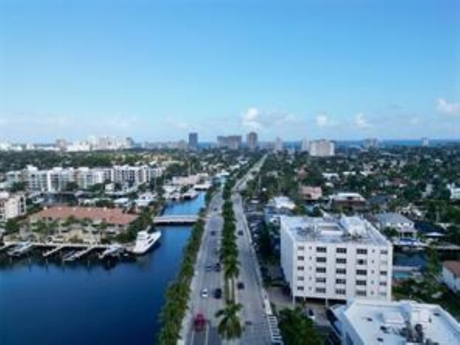 1770 E Las Olas Blvd, Unit 203 in Fort Lauderdale, FL - Building Photo - Building Photo