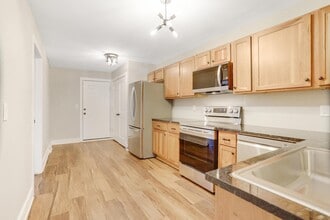 3302 22nd Ave S in Minneapolis, MN - Building Photo - Building Photo